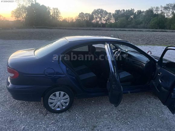 2003model Megane1 makyajlıkasa Klimalı 1.4motor 16 Valf