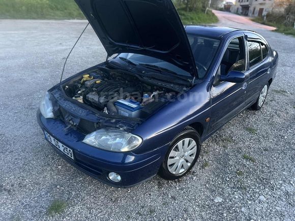 2003model Megane1 makyajlıkasa Klimalı 1.4motor 16 Valf