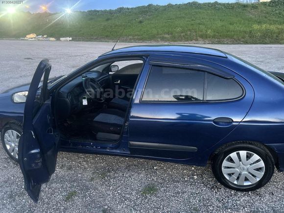2003model Megane1 makyajlıkasa Klimalı 1.4motor 16 Valf