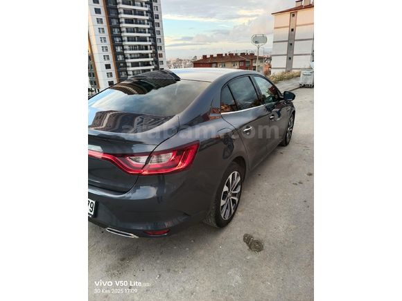 Sahibinden Renault Megane 1.3 TCe Icon 2023 Model