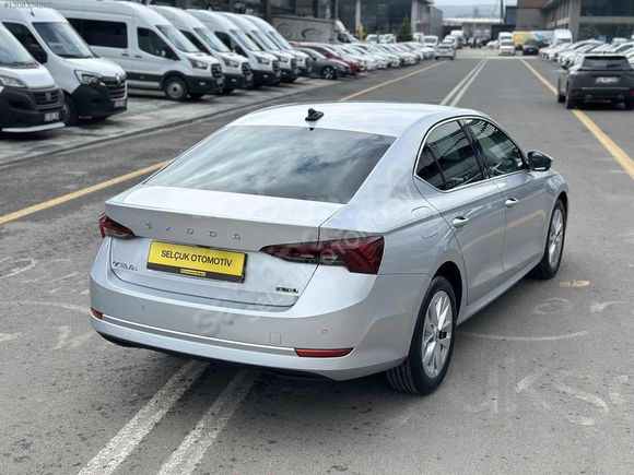 2023 Skoda Octavia 1.5 e-Tec Premium Hatasız 41.000 Km'de
