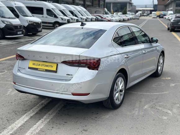 2023 Skoda Octavia 1.5 e-Tec Premium Hatasız 41.000 Km'de