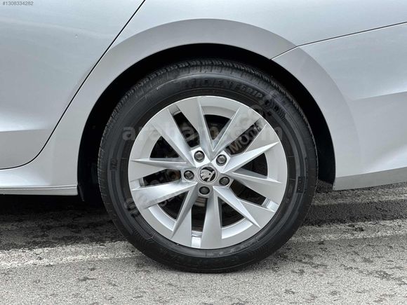 2023 Skoda Octavia 1.5 e-Tec Premium Hatasız 41.000 Km'de