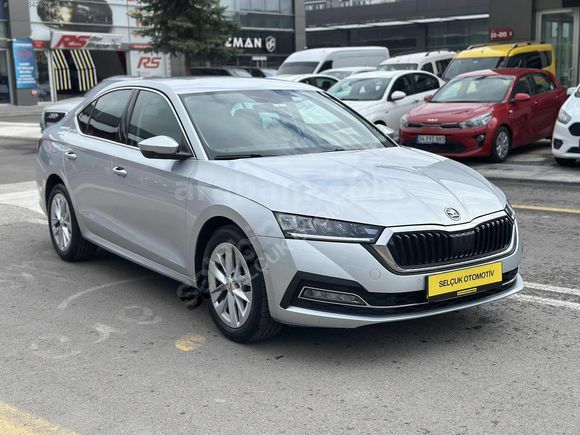 2023 Skoda Octavia 1.5 e-Tec Premium Hatasız 41.000 Km'de