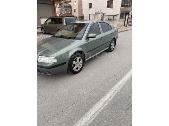 AUTO ÖZER*DEN SKODA OCTAVİA HATASIZ