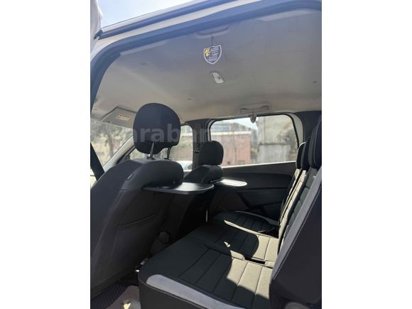 Sahibinden Dacia Lodgy 1.5 BlueDCI Stepway 2020 Model 