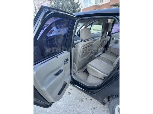 Sahibinden Renault Scenic 1.6 Privilege 2005 Model 