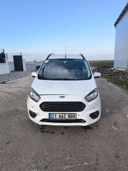 Galeriden Ford Tourneo Courier 1.5 TDCi Delux 2019 Model