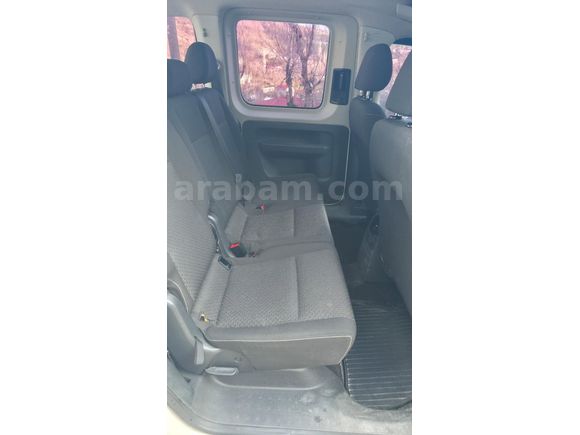 Sahibinden Volkswagen Caddy 2.0 TDI Trendline 2016 Model  188.000 km Beyaz