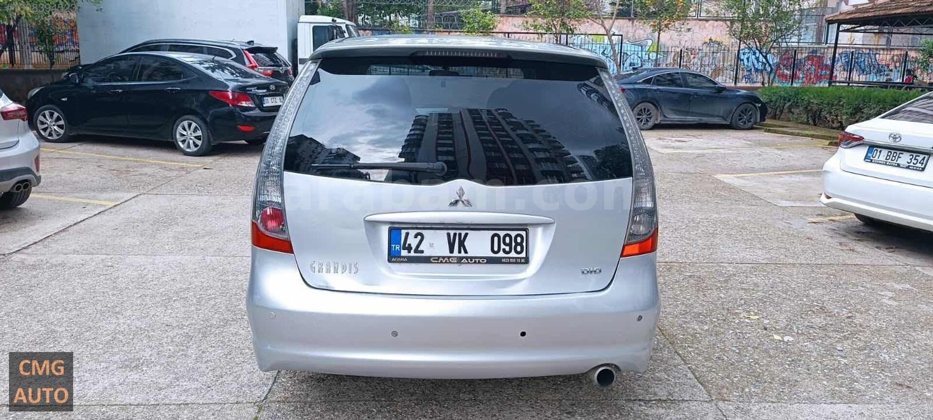 Galeriden Mitsubishi Grandis 2.0 DI-D 2006 Model Adana 444.000 km Gri 4