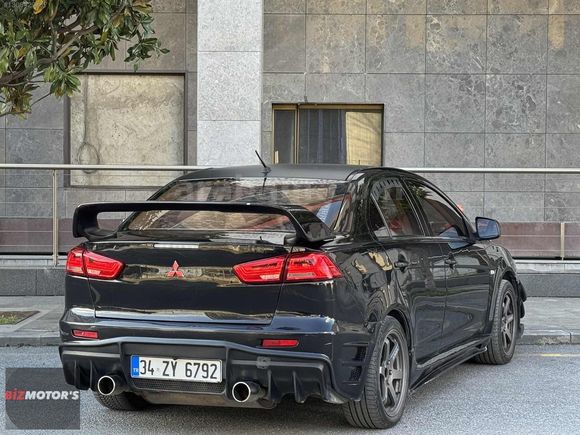 2.SAHİBİNDEN LANCER 2011 MODEL 1.5 İNVİTE 198 BİN KM OTOMATİK