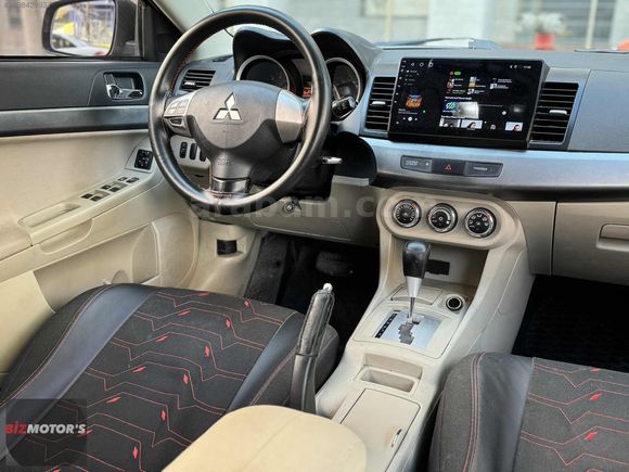 2.SAHİBİNDEN LANCER 2011 MODEL 1.5 İNVİTE 198 BİN KM OTOMATİK