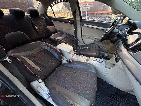 2.SAHİBİNDEN LANCER 2011 MODEL 1.5 İNVİTE 198 BİN KM OTOMATİK