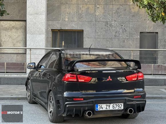 2.SAHİBİNDEN LANCER 2011 MODEL 1.5 İNVİTE 198 BİN KM OTOMATİK
