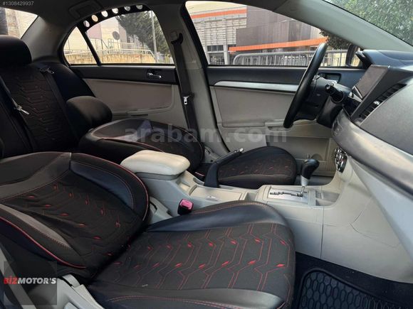 2.SAHİBİNDEN LANCER 2011 MODEL 1.5 İNVİTE 198 BİN KM OTOMATİK