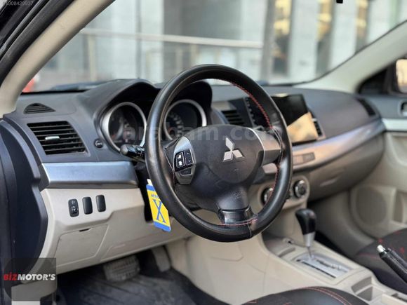 2.SAHİBİNDEN LANCER 2011 MODEL 1.5 İNVİTE 198 BİN KM OTOMATİK