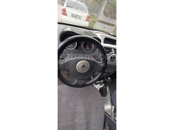 Sahibinden Renault Megane 1.6 Dynamique 2004 Model