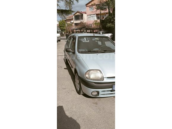 Sahibinden Renault Clio 1.6 RT 2000 Model
