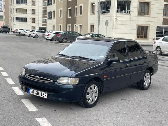 Sahibinden Ford Escort 1.6 CLX 1995 Model