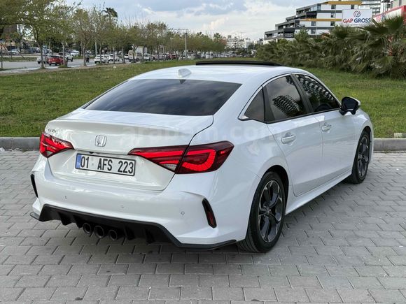 Sahibinden Honda Civic 1.5 i-VTEC Executive Plus 2023 Model 