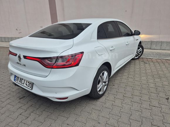 Sahibinden Renault Megane 1.3 TCe Joy 2020 Model