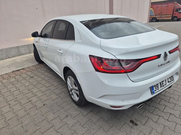 Sahibinden Renault Megane 1.3 TCe Joy 2020 Model