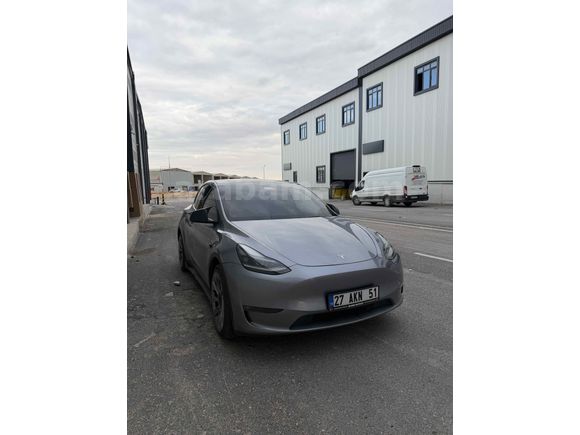 Sahibinden Tesla Model Y Performance 2023 Model 