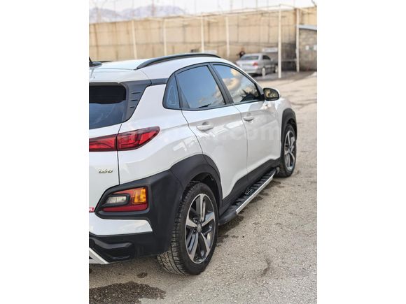 HYUNDAİ KONA Sahibinden Hyundai Kona 1.6 CRDI Smart 2020 Model  95.000 km Beyaz
