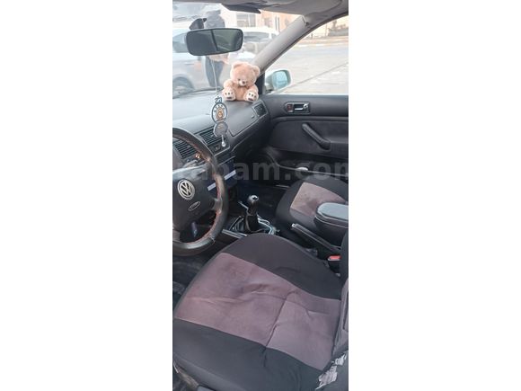 Sahibinden Volkswagen Golf 1.6 2000 Model  416.000 km Gri