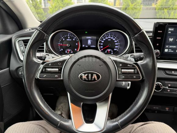 Yetkili Servis Bakımlı-2020 Kia Cee'd-Dizel Otomatik-116.000 KM