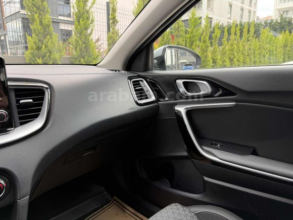 Yetkili Servis Bakımlı-2020 Kia Cee'd-Dizel Otomatik-116.000 KM