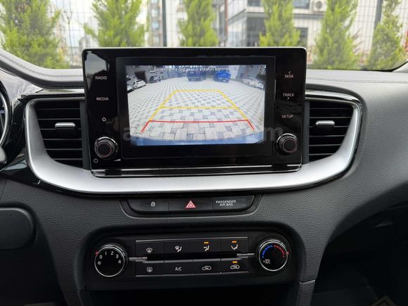 Yetkili Servis Bakımlı-2020 Kia Cee'd-Dizel Otomatik-116.000 KM