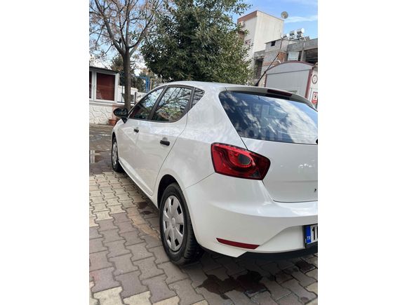 Sahibinden Seat Ibiza 1.4 Reference 2014 Model  153.000 km Beyaz