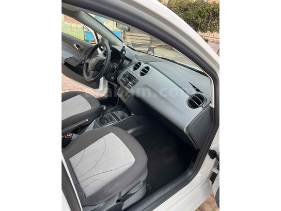 Sahibinden Seat Ibiza 1.4 Reference 2014 Model  153.000 km Beyaz