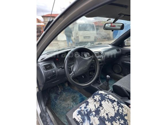 Sahibinden Toyota Corolla 1.3 XE 1998 Model