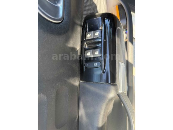 Acil Satılık Citroen C3 1.2 PureTech Shine 2023 Model 