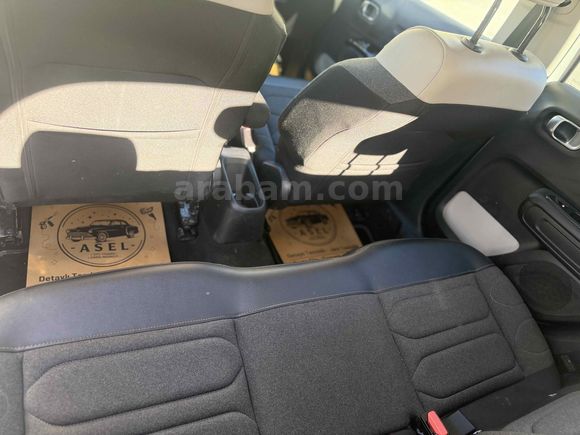 Acil Satılık Citroen C3 1.2 PureTech Shine 2023 Model 
