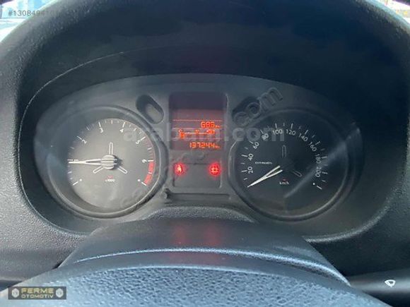 FERME'DEN 2017 C-ELYSEE 1.6 HDİ LİVE (MAKYAJLI) 137.000KM
