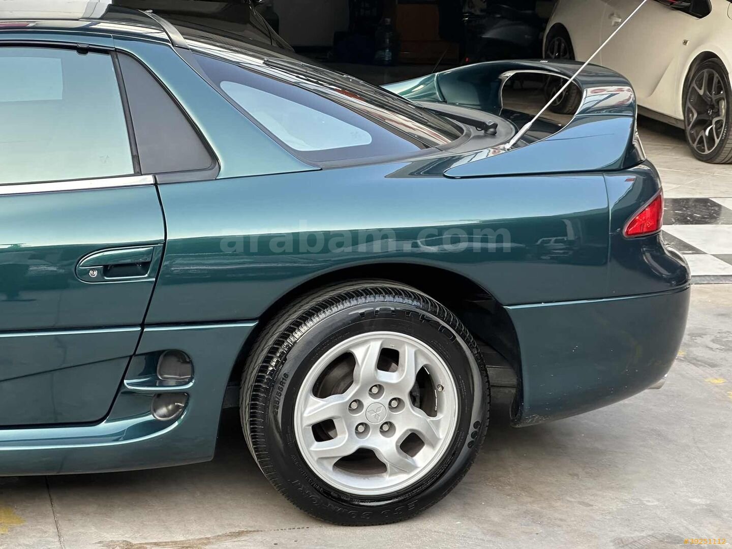 Galeriden Mitsubishi 3000GT 1997 Model İzmir 64.000 km Yeşil 4