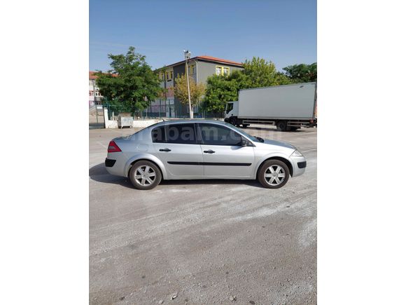 Sahibinden Renault Megane 1.4 Authentique 2009 Model 