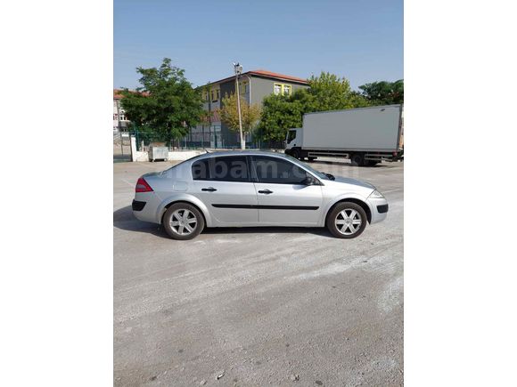 Sahibinden Renault Megane 1.4 Authentique 2009 Model 