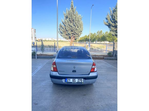 MEMURDAN SATİLİK DÜŞÜK KM TEMİZ CLİO