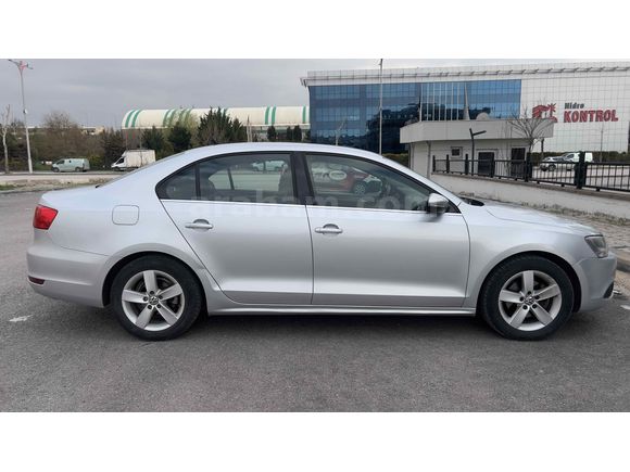 SAHİBİNDEN HATASIZ ACİL SATILIK JETTA