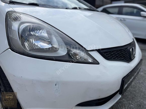 BEYOĞLU MOTORS ÜSKÜDAR'DAN OTOMATİK HONDA JAZZ AİLE ARACI...