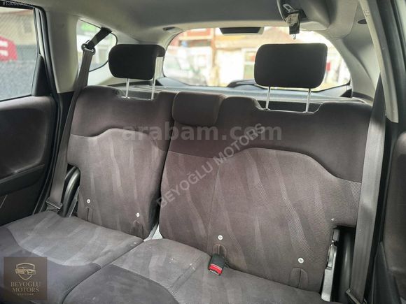BEYOĞLU MOTORS ÜSKÜDAR'DAN OTOMATİK HONDA JAZZ AİLE ARACI...