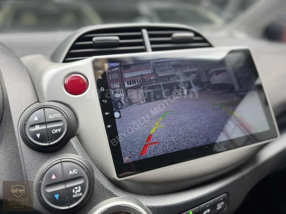 BEYOĞLU MOTORS ÜSKÜDAR'DAN OTOMATİK HONDA JAZZ AİLE ARACI...