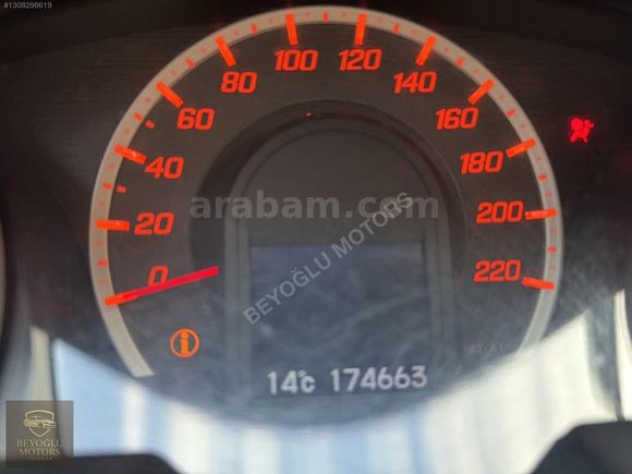 BEYOĞLU MOTORS ÜSKÜDAR'DAN OTOMATİK HONDA JAZZ AİLE ARACI...