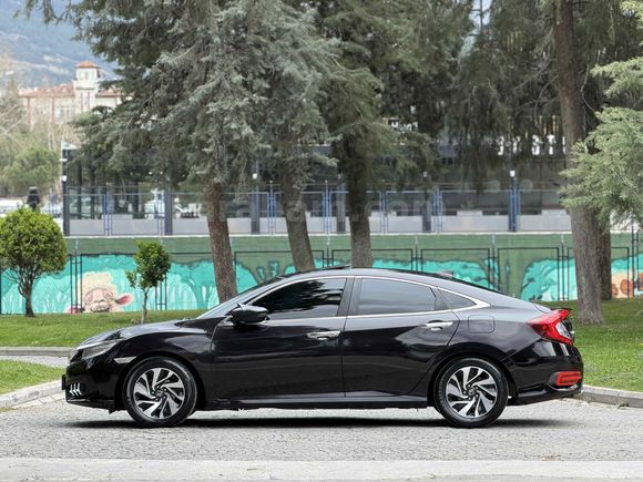 FEVZİ SÜLDÜR'DEN 2017 MODEL HONDA CIVIC 1.6 İ-VTEC ECO EXECUTİVE