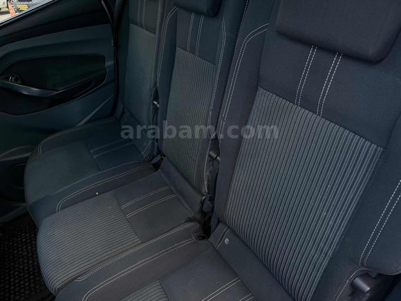 YAĞIZ LÜKEL'DEN CAM TAVANLI C-MAX