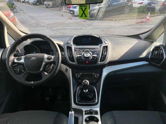 YAĞIZ LÜKEL'DEN CAM TAVANLI C-MAX